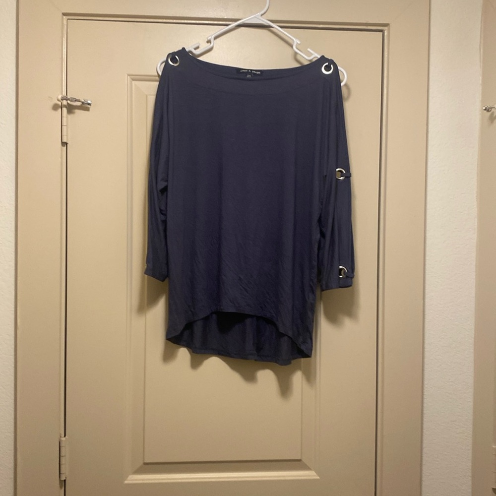 NWOT!  Very pretty bluish Cable and Gauge casual blouse!